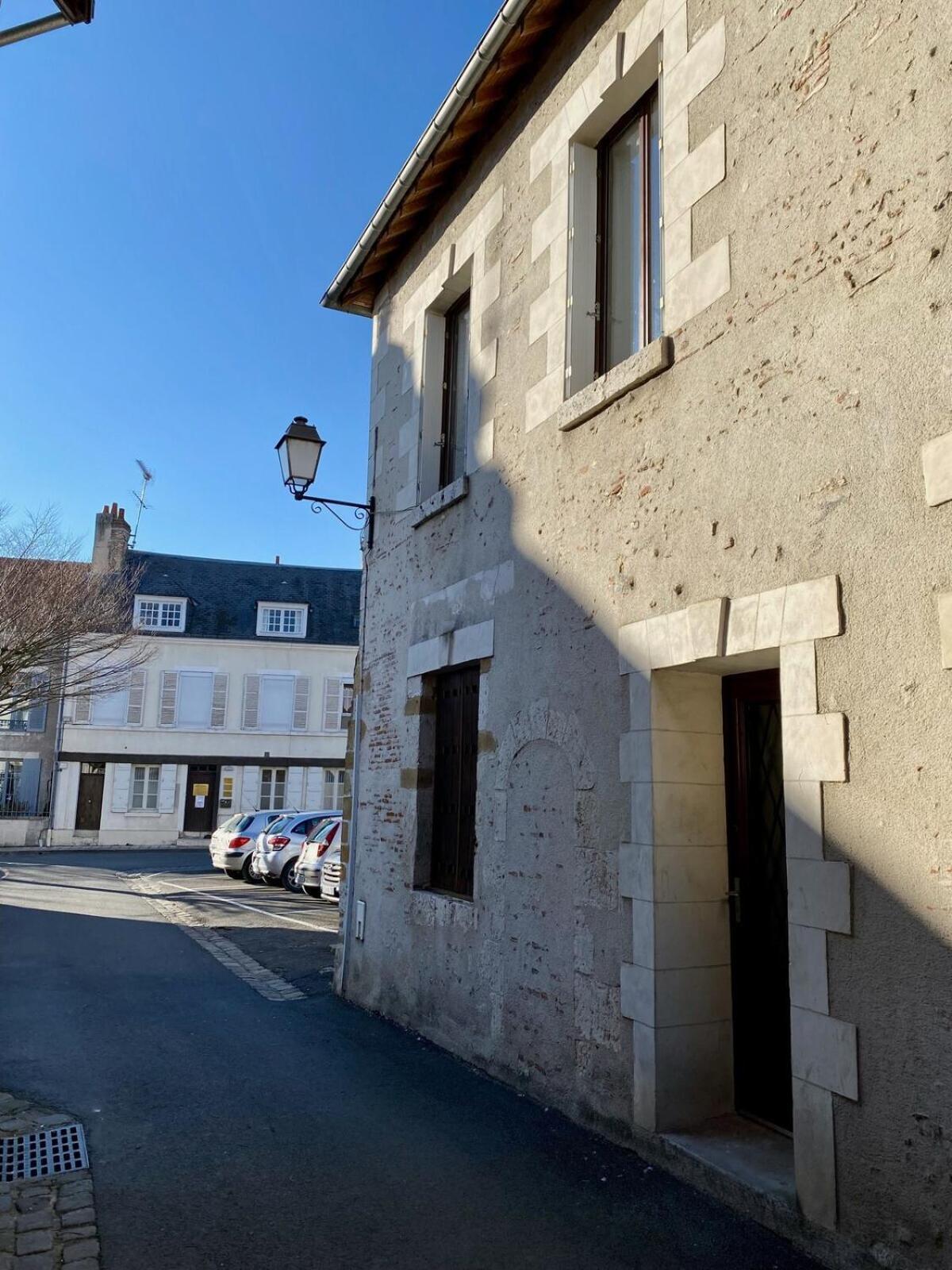 Les Logis D'Esmeralda-Des Appartements Au Charme Intemporel Romorantin-Lanthenay Eksteriør bilde